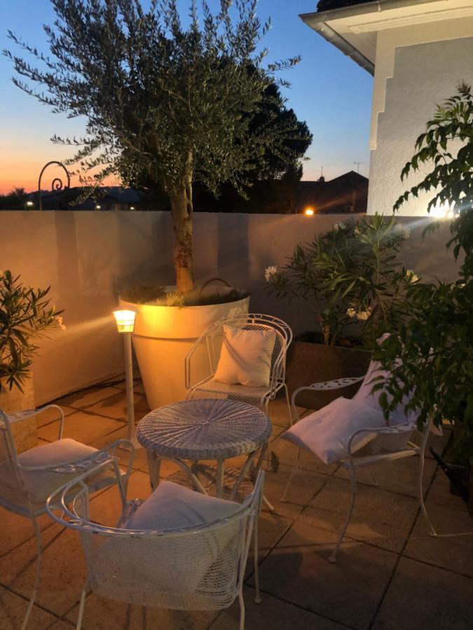 Une Maison Bleue Villa Piolenc Esterno foto